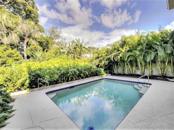 Captiva Vacation Villa with Beach Access and Pool