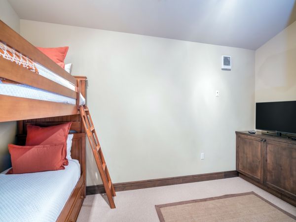 Aspen Condo 966849