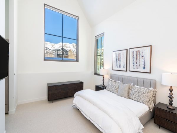 Aspen Home 966851