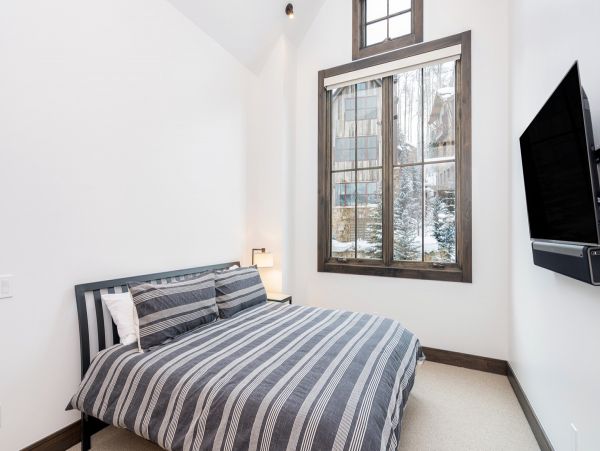 Aspen Home 966853