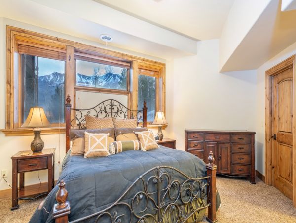 Aspen Home 966854