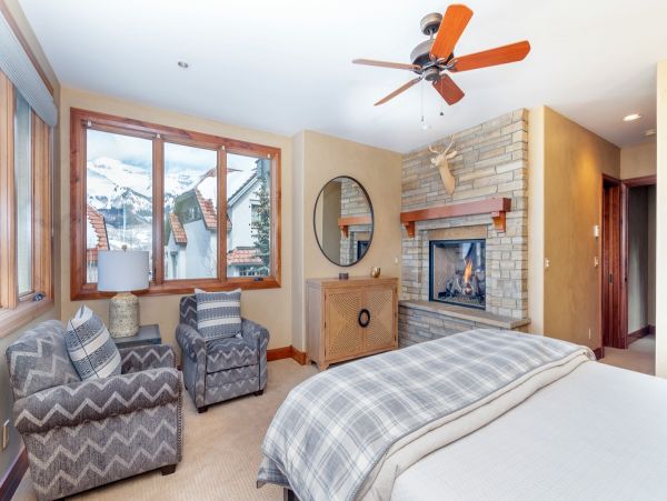 Aspen Home 966857