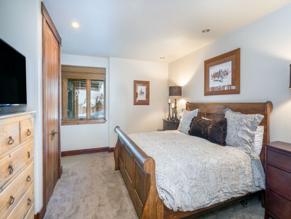 Aspen Home 966877