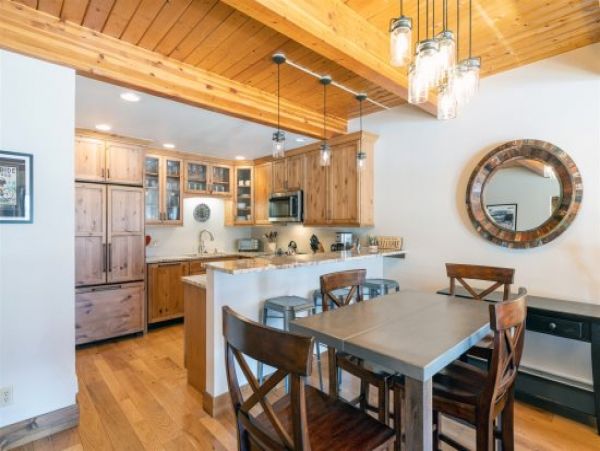 Aspen Condo 966885