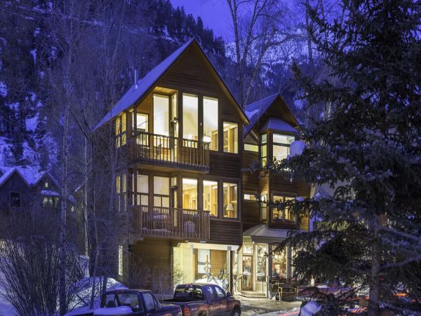 Aspen Condo 966886