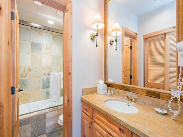 Aspen Condo 966889