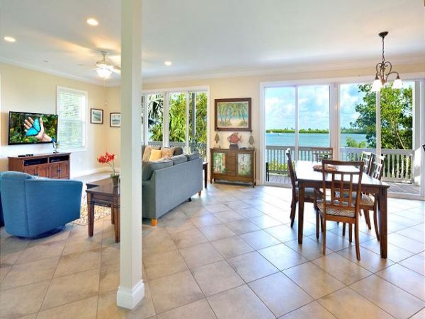 Key West Lovely Pool Vacation Home