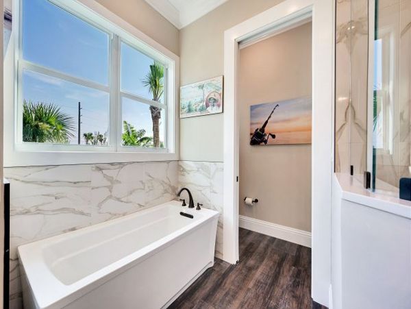 Gorgeous Modern Rental on Key Heaven!