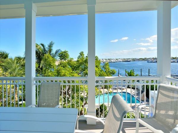KEY WEST RESORT LUXURY 4 BEDROOM 3 BATH CONDO