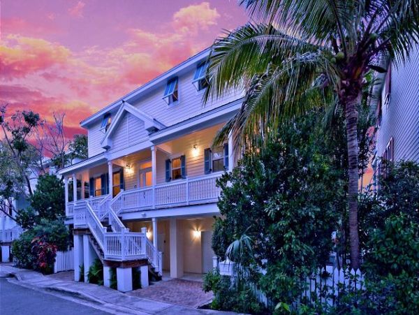 Florida Keys Waterfront Pool Home With 4 Bedrooms