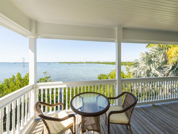Florida Keys Waterfront Pool Home With 4 Bedrooms