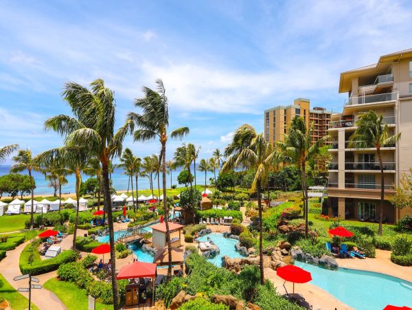 Elegant Retrat with Mountain Views & Designer Touches in Maui