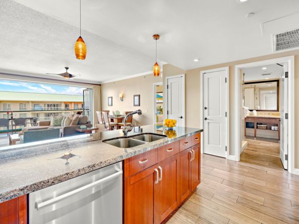Luxury Oceanview Penthouse in Kaanapali