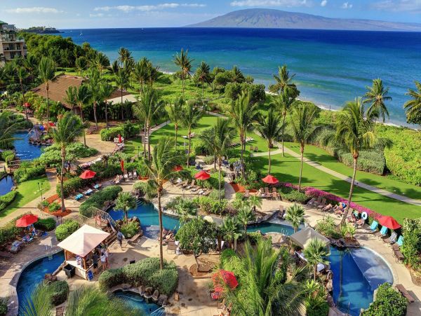 Two Bedroom Luxury Amenities Beach Condo Maui