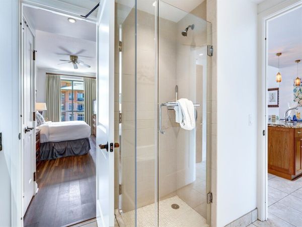 Two Bedroom Luxury Amenities Beach Condo Maui