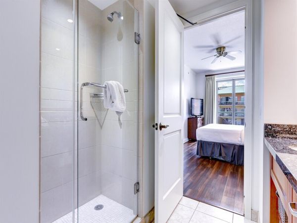 Two Bedroom Luxury Amenities Beach Condo Maui