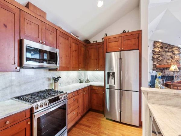 Stunning Vacation Rental Home with Mountain Views & Hot Tub