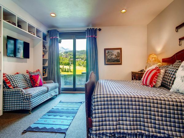 Telluride Luxury Rental Mountain Views & Hot Tub - Mountain Home with Ski Access