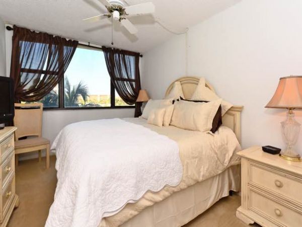 Siesta Key Condo 966971