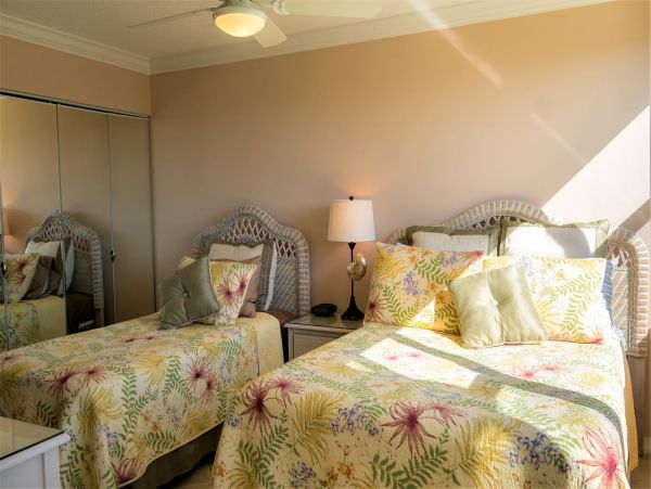 Cozy Vacation Rental with 2 Bedrooms & Great Views