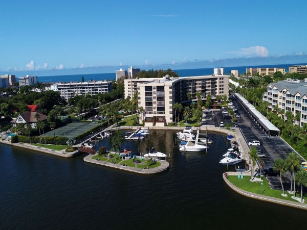 Cozy Vacation Rental with 2 Bedrooms & Great Views