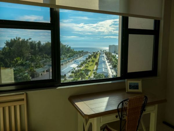 Gulf Views Siesta Key Vacation Condo Walk to Beach