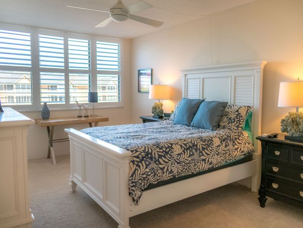 Siesta Key Vacation Condo Two Bedroom Walk to Beach