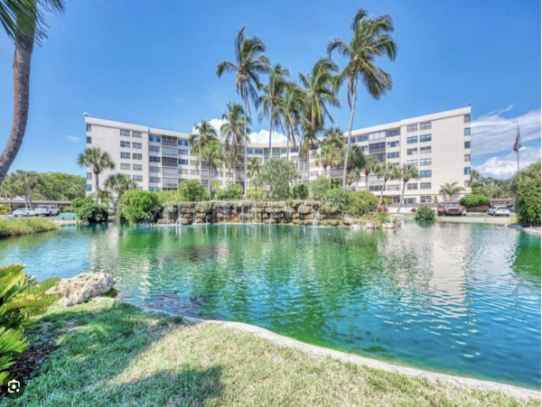 Stunning Siesta Key Vacation Condo