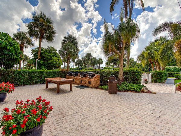 Upgraded Siesta Key Vacation Condo with Gulf Views Sleeps 6