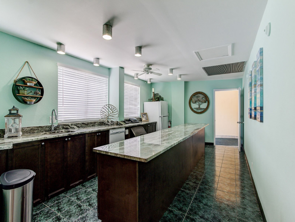 Upgraded Siesta Key Vacation Condo with Gulf Views Sleeps 6