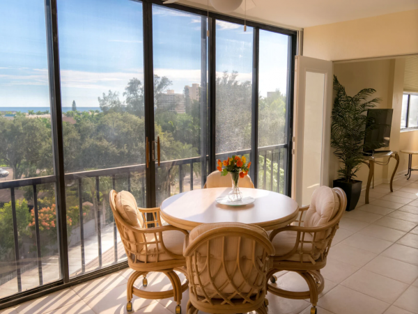 Upgraded Siesta Key Vacation Condo with Gulf Views Sleeps 6