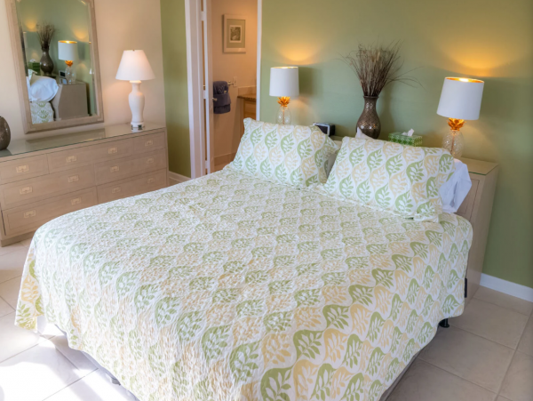 Upgraded Siesta Key Vacation Condo with Gulf Views Sleeps 6