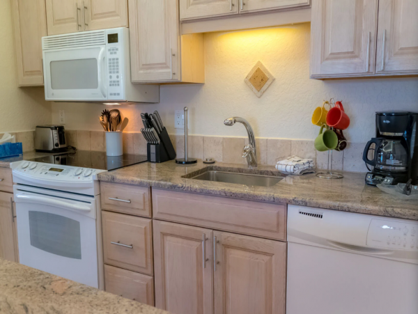 Upgraded Siesta Key Vacation Condo with Gulf Views Sleeps 6