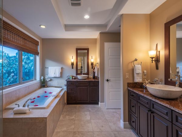 Big Island New Construction Luxury Villa Four bedroom Main House Guest Cottage