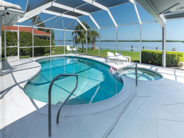 Three Bedroom Marco Island Home Private Pool Sleeps 8 Guests