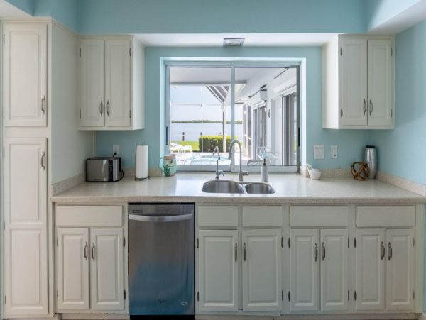 Three Bedroom Marco Island Home Private Pool Sleeps 8 Guests