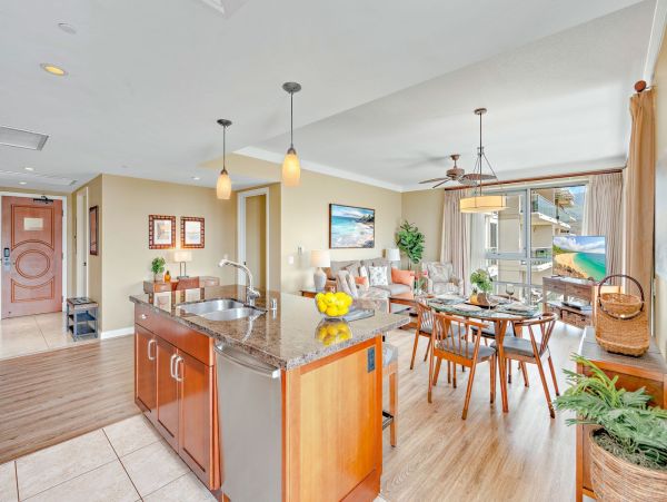 Luxury Maui Vacation Rental with Ocean Views Kaanapali Beach Condo