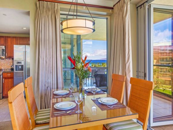 Lovely 2 Bedroom Condo with Ocean Views