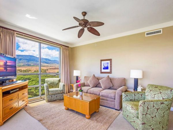 Lovely 2 Bedroom Condo with Ocean Views