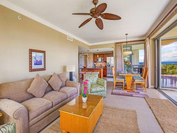Lovely 2 Bedroom Condo with Ocean Views