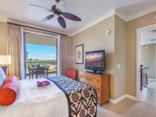 Lovely 2 Bedroom Condo with Ocean Views
