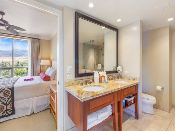 Lovely 2 Bedroom Condo with Ocean Views