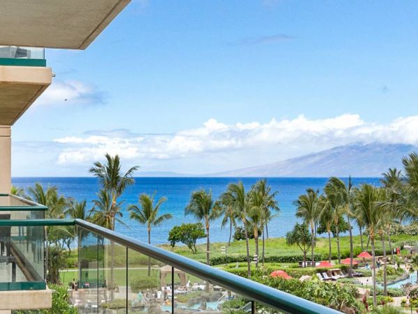Maui Oceanfront Vacation Rental - Two Bedroom Kaanapali Beach Luxury Resort Condo