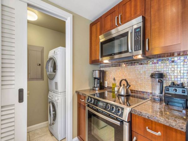 Maui Oceanfront Vacation Rental - Two Bedroom Kaanapali Beach Luxury Resort Condo