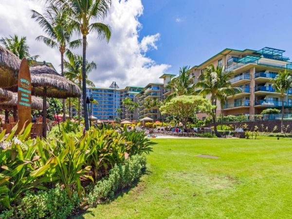 A Large Lanai and Beautiful Interior Maui