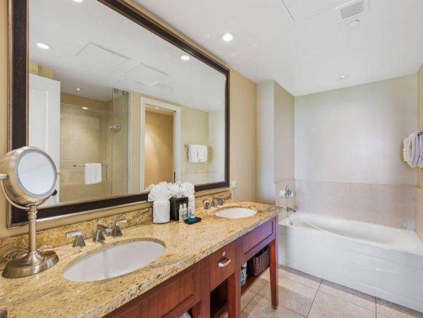 2 Bedroom Partial Ocean View