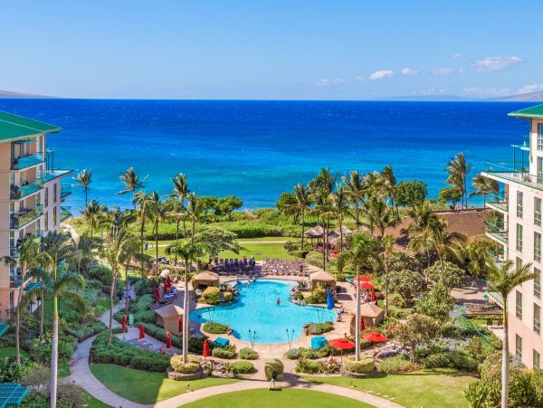 Maui Oceanfront Vacation Rental Luxury Resort Suite with Ocean Views