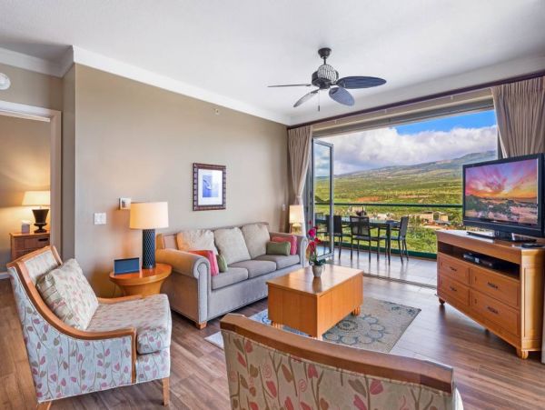 Luxury Kaanapali Vacation Penthouse with Ocean Views