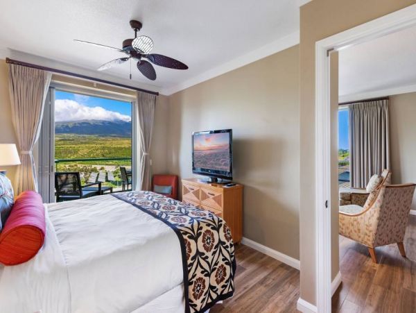 Luxury Kaanapali Vacation Penthouse with Ocean Views