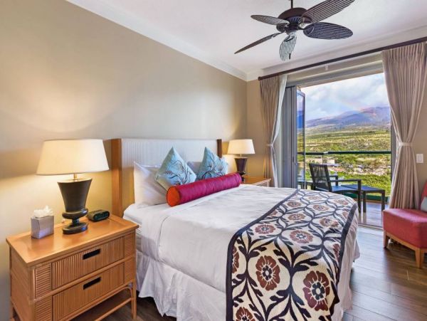 Luxury Kaanapali Vacation Penthouse with Ocean Views